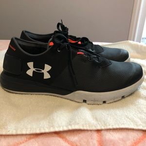 UNDERARMOUR Training shoes